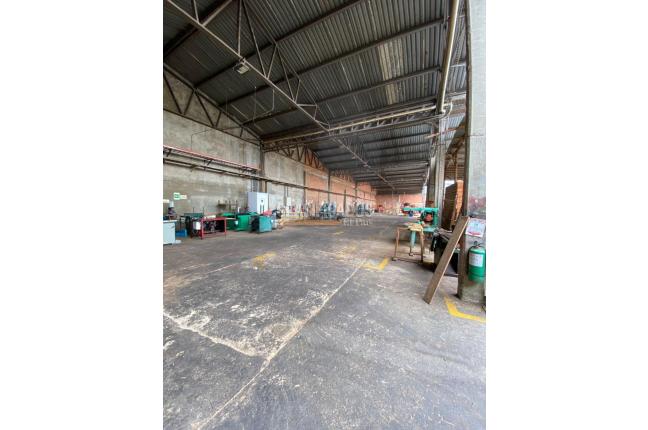 Locales y Bodegas, Venta, Yumbo - $2.200.000