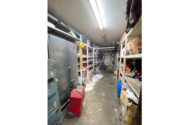 Locales y Bodegas, Venta, Yumbo - $2.200.000