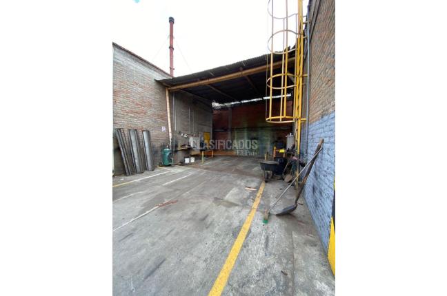 Locales y Bodegas, Venta, Yumbo - $2.200.000