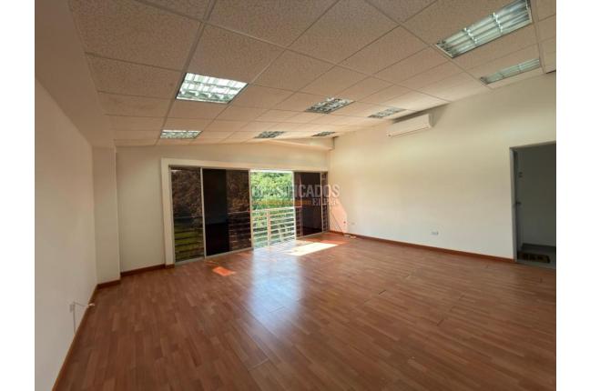 Oficinas y Consultorios, Alquiler, Ciudad Jardín - $3.100.000