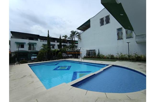 Casas, Venta en Primero de Mayo