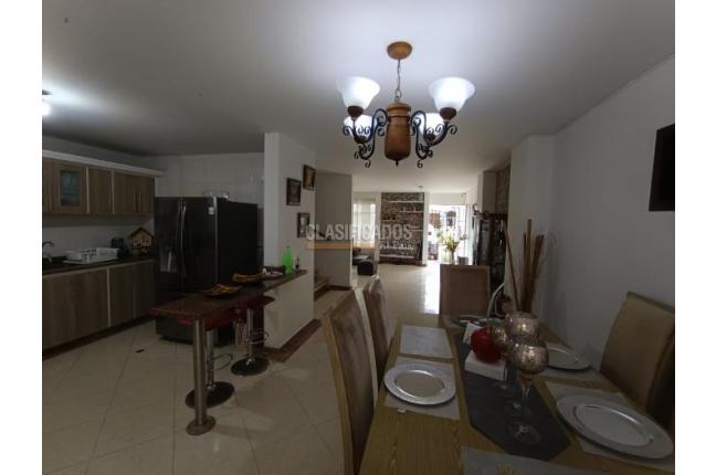 Casas, Venta, Primero de Mayo - $760.000.000