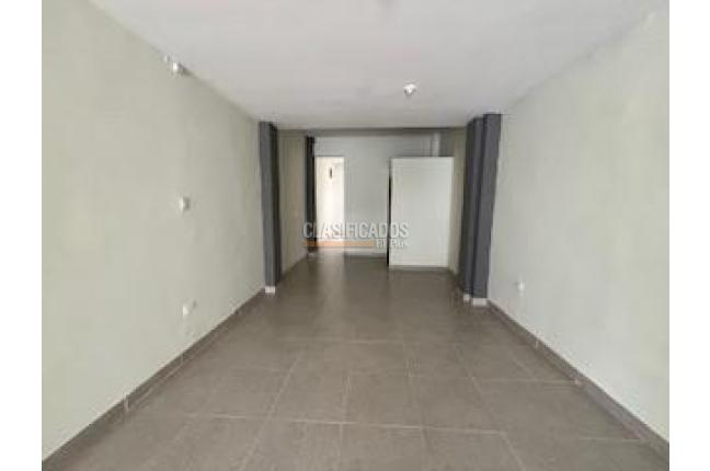 Locales y Bodegas, Alquiler, Eucarístico - $3.900.000