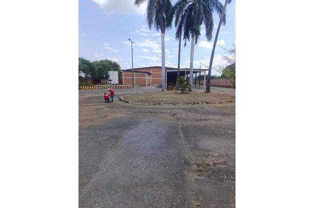 Locales y Bodegas, Venta, Acopi - $7.000.000.000