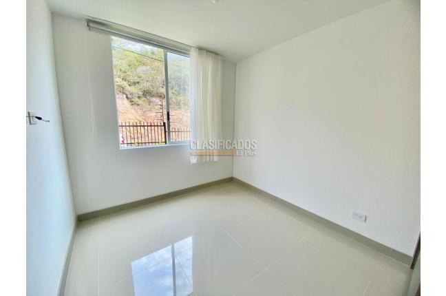 Apartamentos, Alquiler, Altos Cristales - $2.950.000