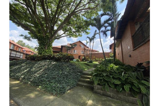 Casas, Venta, Ciudad Jardín - $650.000.000