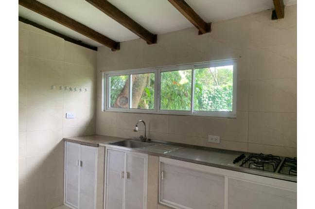 Casas, Alquiler, Dapa - $2.800.000