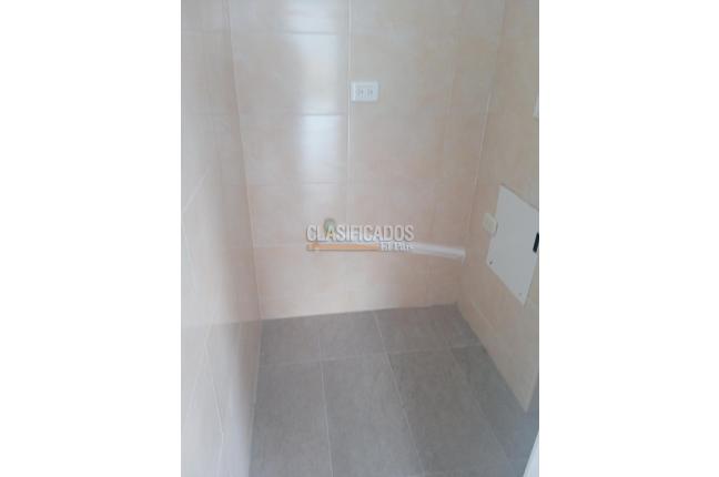 Locales y Bodegas, Alquiler, Ciudad Melendez - $1.750.000