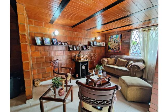 Casas, Venta, Ginebra - $280.000.000