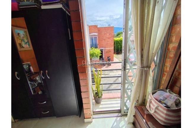 Casas, Venta, Ginebra - $280.000.000