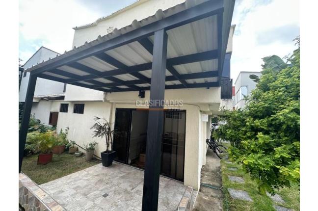 Casas, Venta en La Flora