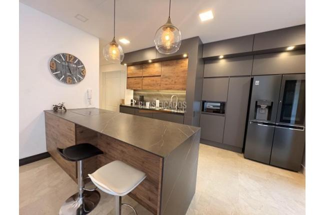 Apartamentos, Venta, Cristales - $1.290.000.000