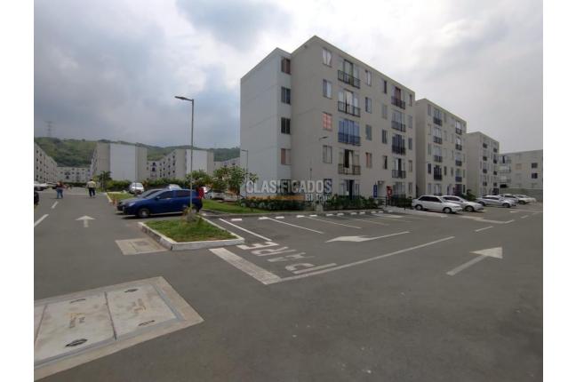 Apartamentos, Alquiler, Yumbo - $800.000