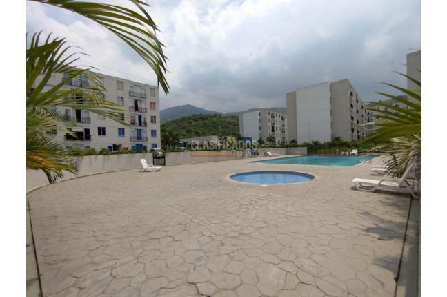 Apartamentos, Alquiler, Yumbo - $800.000