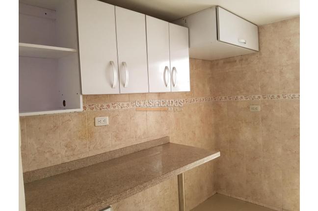 Casas, Alquiler, Palmeras del Norte - $1.800.000