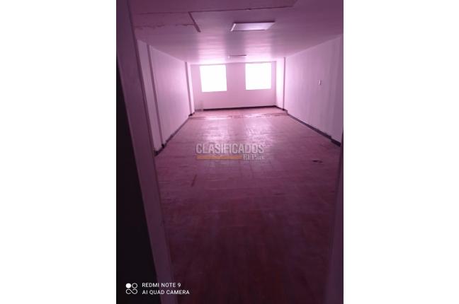 Edificios, Venta, Versalles - $3.800.000.000