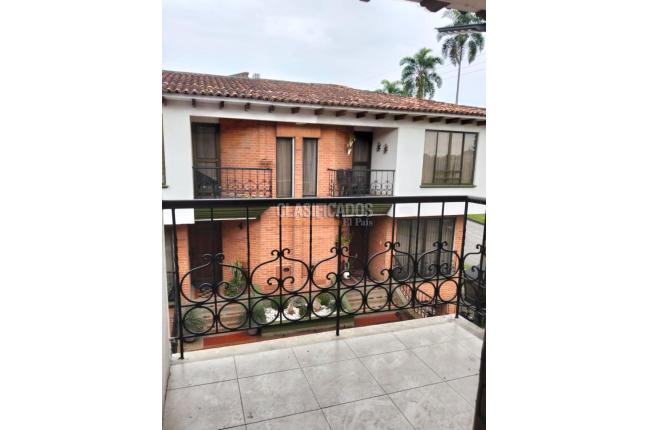 Casas, Alquiler en Pereira