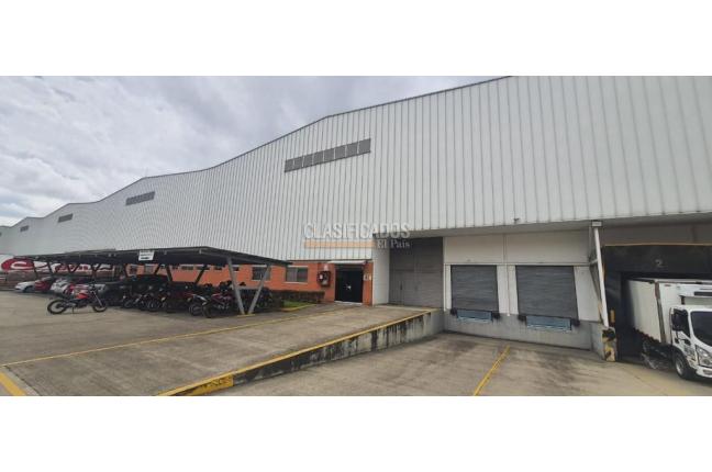 Locales y Bodegas, Alquiler en Acopi