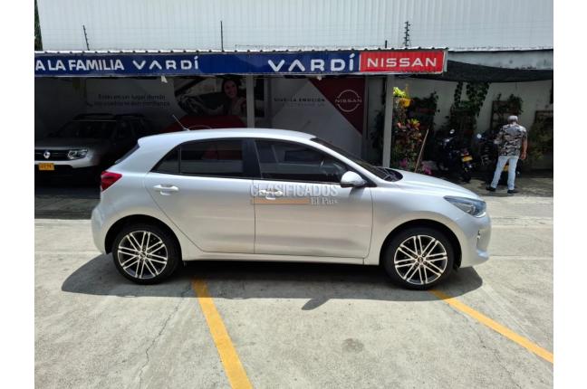 Kia Rio 2021 - $61.900.000