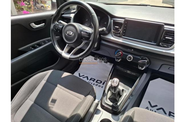 Kia Rio 2021 - $61.900.000