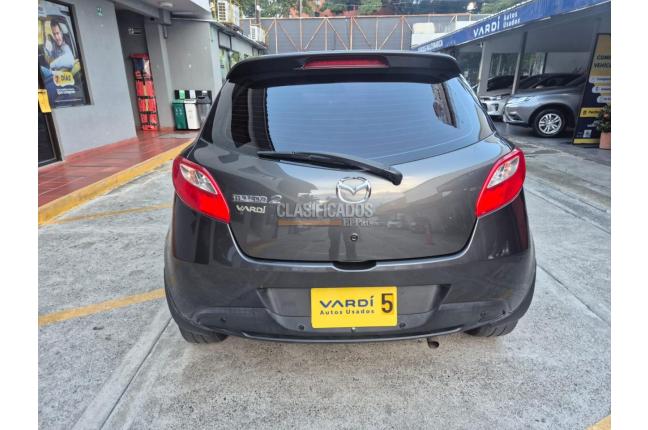 Mazda 2 2015 - $41.900.000