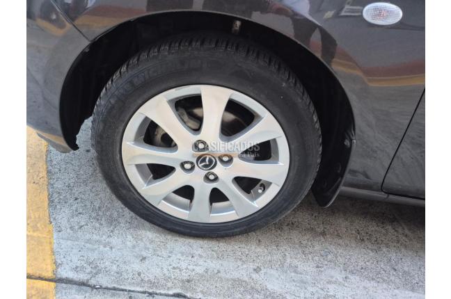 Mazda 2 2015 - $41.900.000