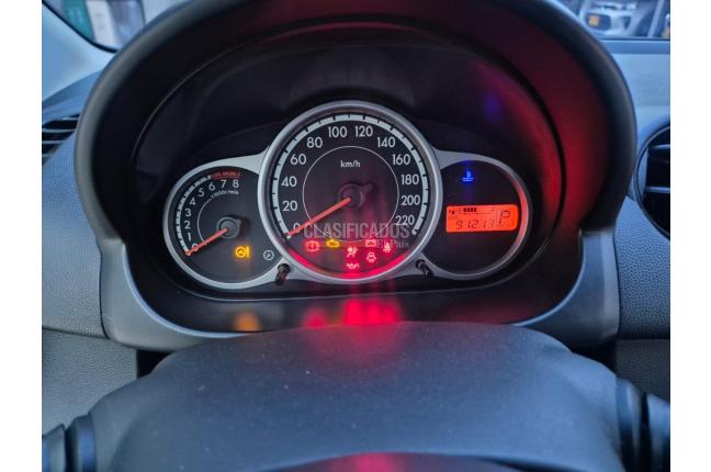 Mazda 2 2015 - $41.900.000