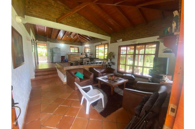 Fincas y Casas Campestres, Venta en Calima (Darién)