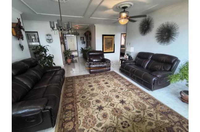 Apartamentos, Venta, Versalles - $385.000.000