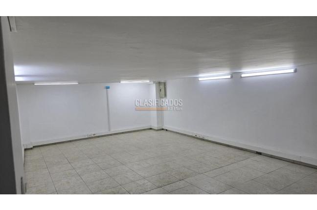 Locales y Bodegas, Alquiler, Las Delicias - $8.900.000