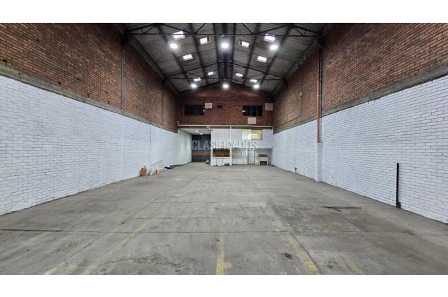 Locales y Bodegas, Alquiler, Las Delicias - $8.900.000