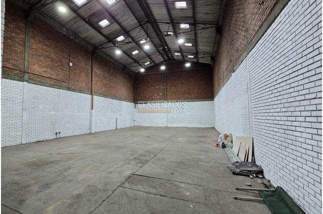 Locales y Bodegas, Alquiler, Las Delicias - $8.900.000