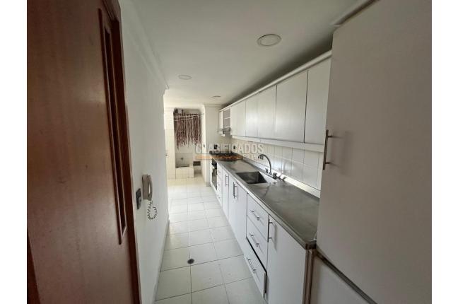 Apartamentos, Alquiler, Portal de la Estación - $3.500.000