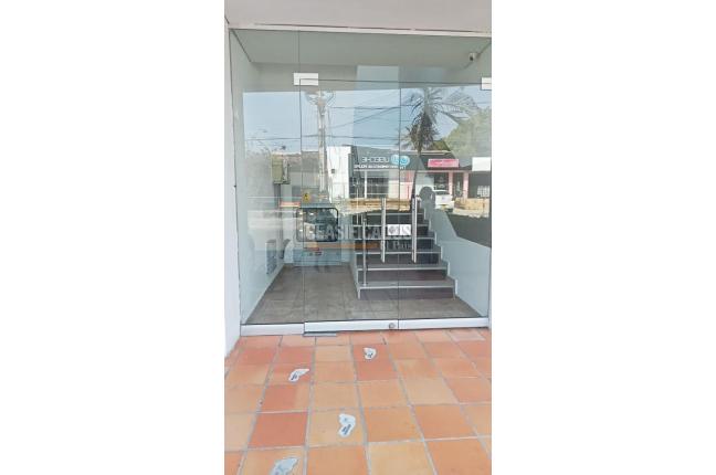 Locales y Bodegas, Alquiler, Barranquilla - $3.700.000