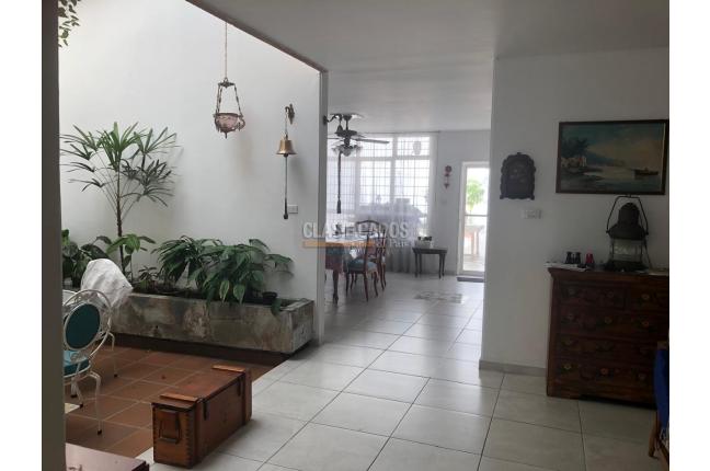 Casas, Venta en Santa Rita