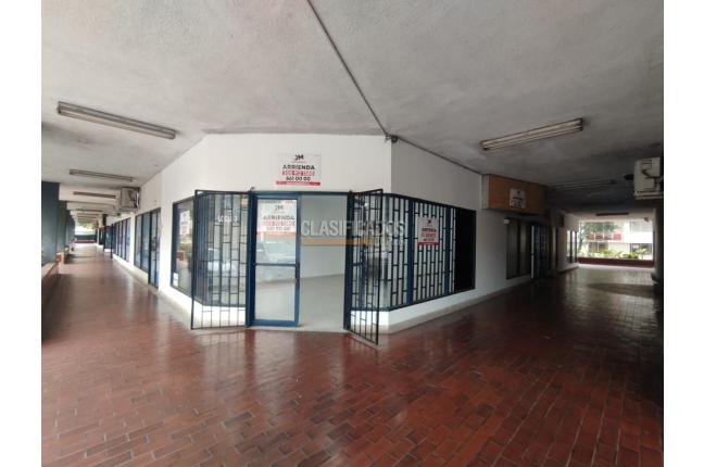 Locales y Bodegas, Alquiler, Capri - $3.900.000