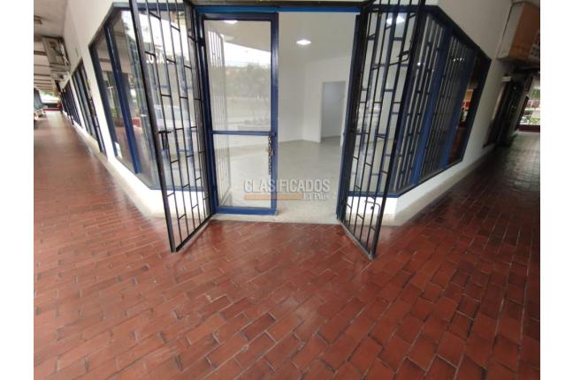 Locales y Bodegas, Alquiler, Capri - $3.900.000