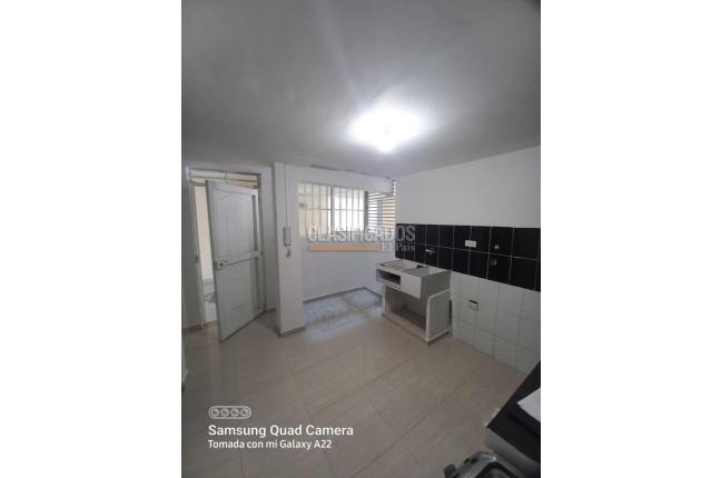 Apartaestudios, Alquiler, Capri - $700.000