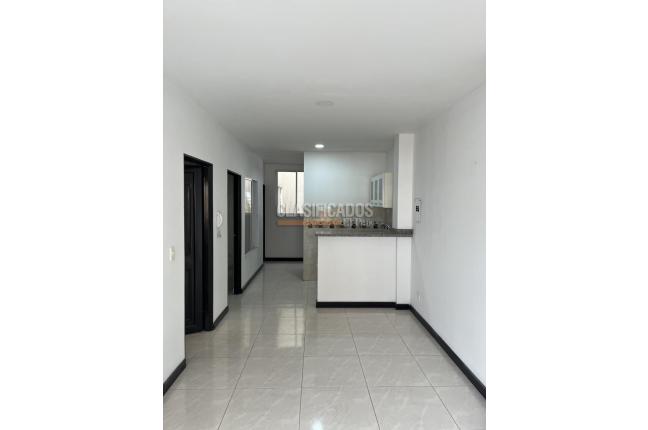 Apartamentos, Alquiler, El Trébol - $850.000