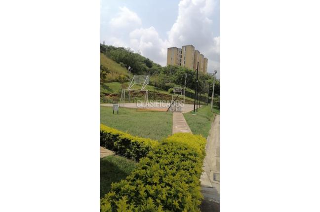 Apartamentos, Venta, Aguacatal - $240.000.000