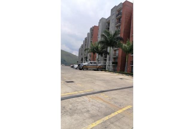Apartamentos, Venta, Aguacatal - $240.000.000