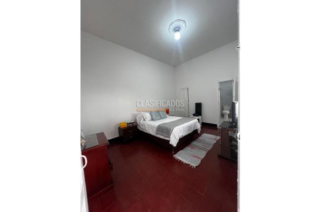 Casas, Venta, Miraflores - $650.000.000