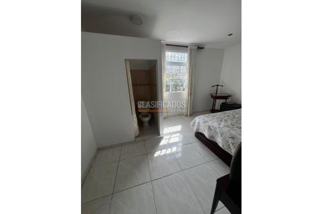 Casas, Venta, Miraflores - $650.000.000