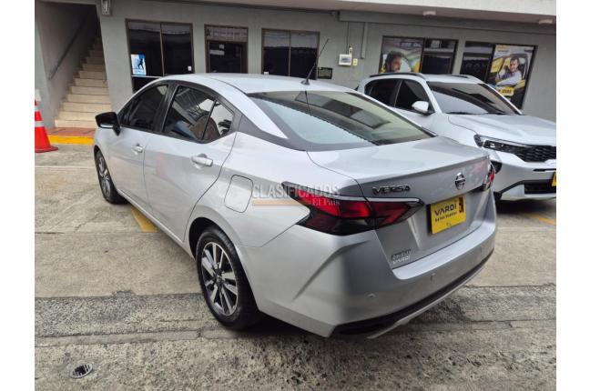 Nissan Versa 2021 - $61.900.000