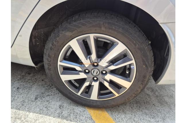 Nissan Versa 2021 - $61.900.000