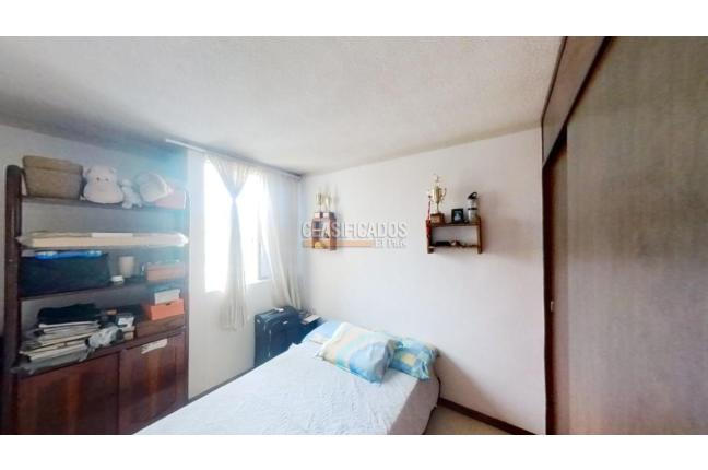 Apartamentos, Venta, Primero de Mayo - $240.000.000
