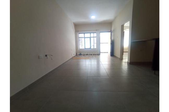 Casas, Alquiler, Nápoles - $1.050.000