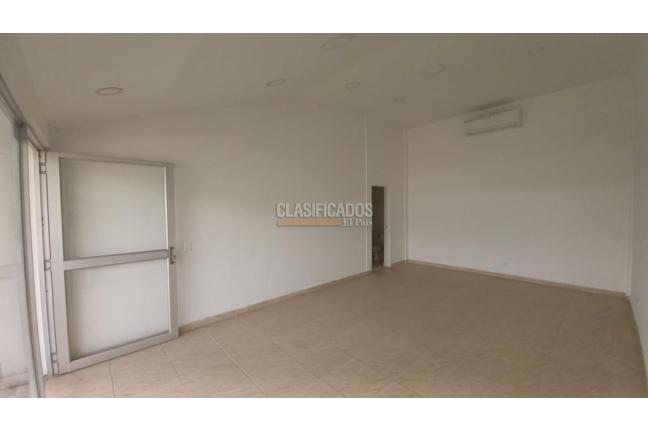 Locales y Bodegas, Alquiler, Urbanización La Merced - $1.800.000