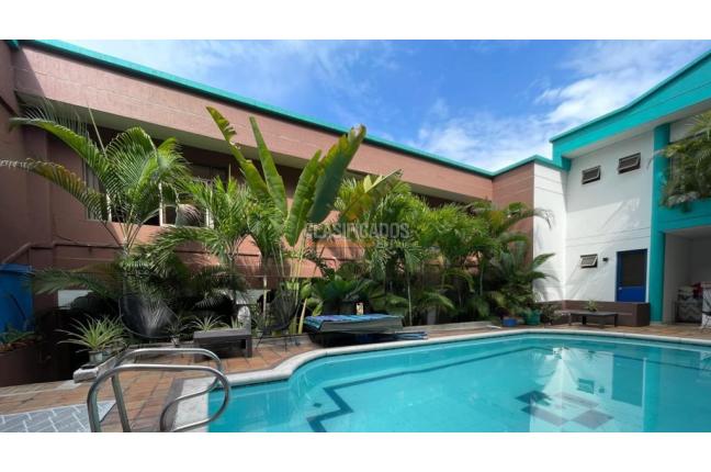 Casas, Venta, Miraflores - $1.850.000.000