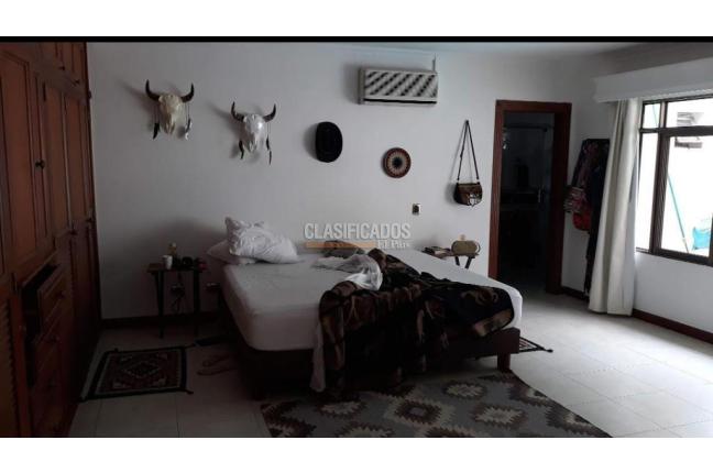 Casas, Venta, Miraflores - $1.850.000.000